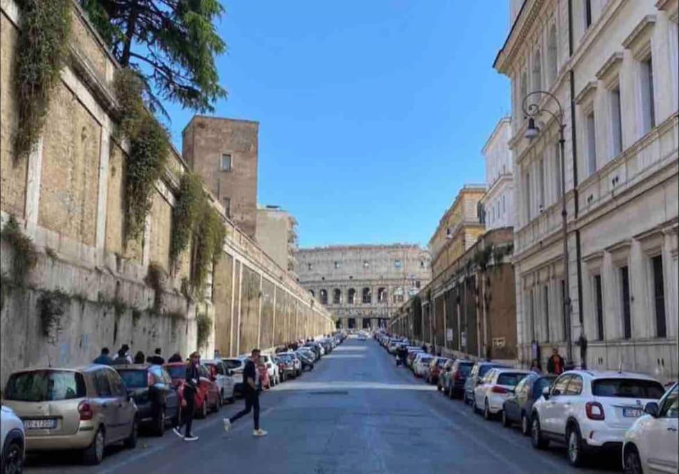 Colosseum Charming Stay Рим Екстериор снимка